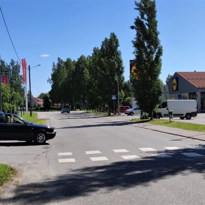Mönninkadun saneeraus Lieksan keskustassa alkaa heinäkuussa 2022 ja valmistuu täysin vuoden kuluttua kesällä.