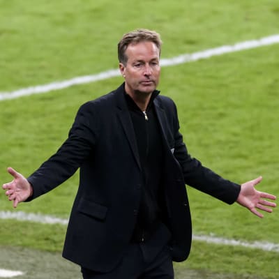 Kasper Hjulmand ei voinut sulattaa rangaistuspotkutuomiota.
