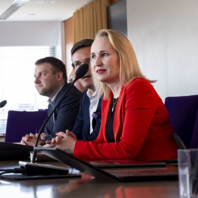 Teknologiateollisuus ry ja Teollisuusliitto ry aloittivat 29. elokuuta 2019 Etelärannassa Helsingissä neuvottelut työehtosopimuksen uudistamisesta. 