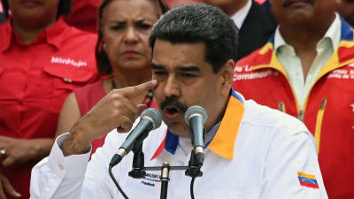 Nicolas Maduro håller tal. 
