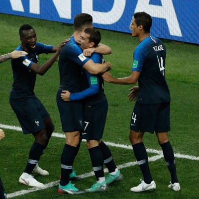 Frankrike firar mål