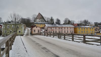 Grå vinter i gamla stan i Borgå
