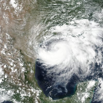 Satelliittikuva hurrikaanista.
