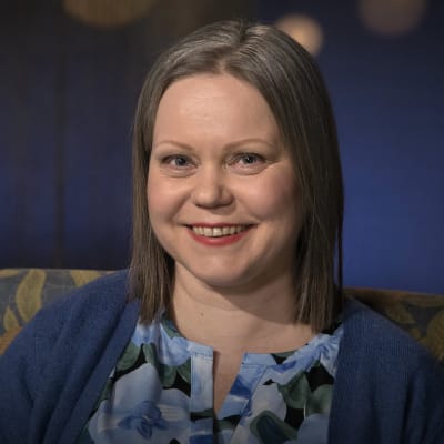 Tutkija ja tietokirjailija Pälvi Rantala Flinkkilä & Kellomäki -ohjelman studiossa. 