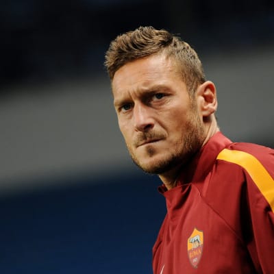 Francesco Totti leder sitt AS Roma mot Bayern i Champions League.