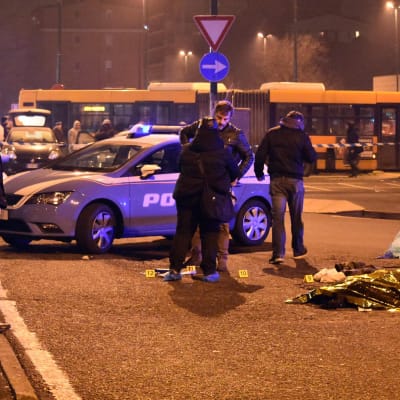 Misstänkte Berlinterroristen skjuten av polisen i Milano.