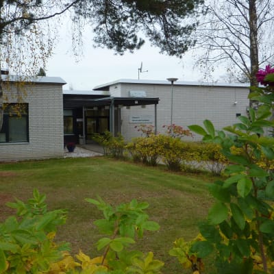 Västra Nylands folkhögskola i Karis.