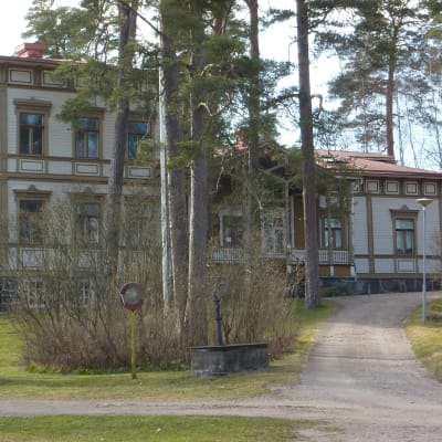 Villa Ormnäs i Ekenäs.