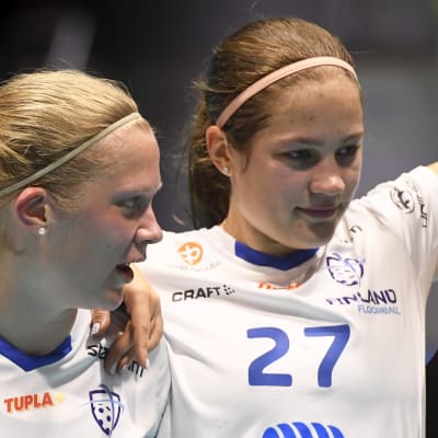 Oona och Veera Kauppi.