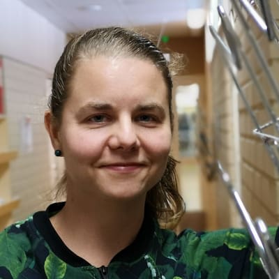 Emmi Fjällström työskentee etsivässä nuorisotyössä Juvalla.