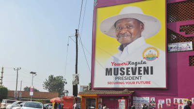 Valreklam i huvudstaden Kampala för den sittande presidenten Yoweri Museveni. 