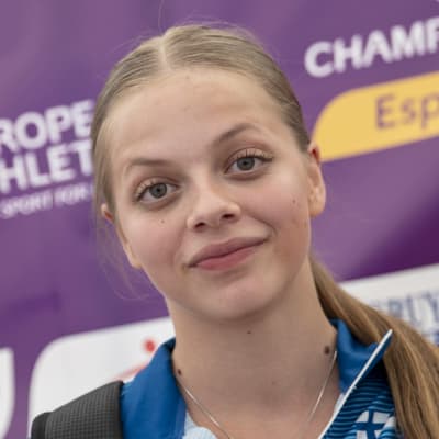 Silja Andersson fotograferas.