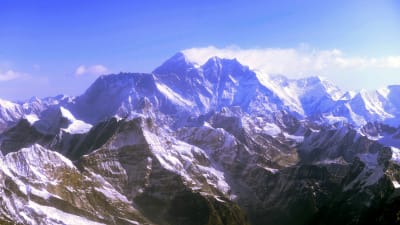 Vy av Himalaya med mount Everest i mitten