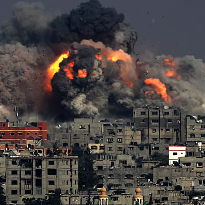 Israeliska raketanfall mot Gaza