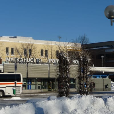 Bussar vid Matkahuolto i Borgå.