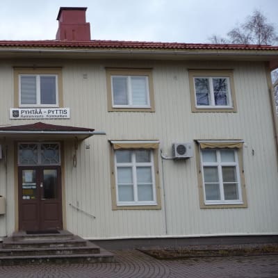 Pyttis kommungård