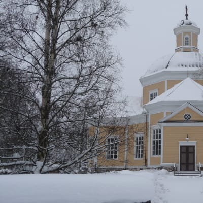 Nedervetil kyrka