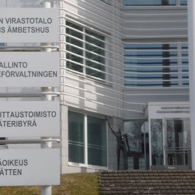 Statens ämbetshus i Karleby