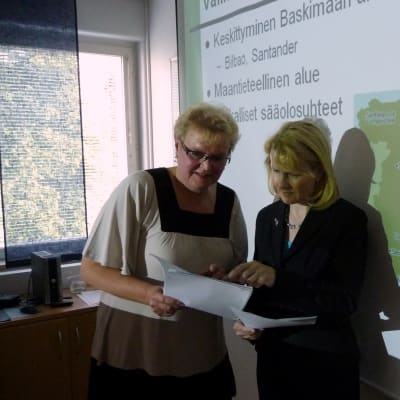 Ledande överskötare Arja Tuomaala och projektchef för Botnia work Riitta Lehtisalo