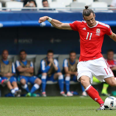 Gareth Bale, Wales