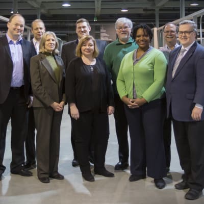 Från vänster: Markku Heimbürger (Tekes), Jukka Salminiitty (Tekes), Patricia Gruber, Chris Bassler, Sari Paavilainen (Tekes), Walter Jones, Shala Malone, Robert Cuff, Erkki Antila (Vasa universitet).