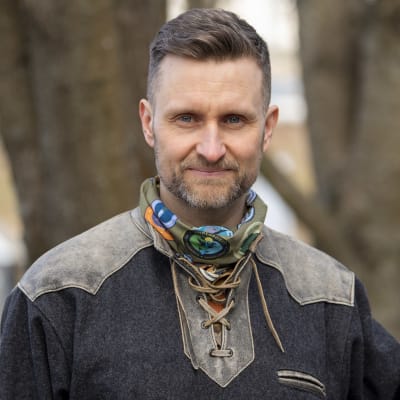 Kirjailija Pekka Juntti.