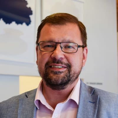 Michael Oksanen.