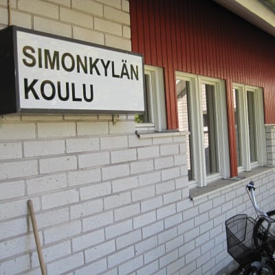 Simonkylän koulu i Nagu.
