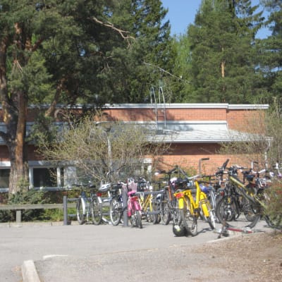 Smedsby skola i Esbo. 
