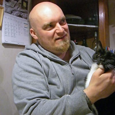 Mats "Massi" Wickman och katten Otto