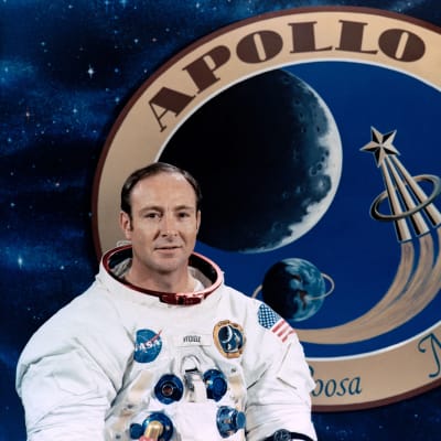 Apollo 14 -lennolle osallistunut Edgar Mitchell oli yksi kahdestatoista kuun pinnalla kävelleestä ihmisestä.