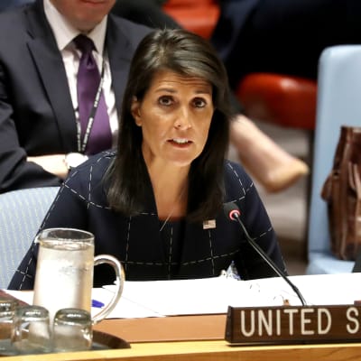 USA:s FN-ambassadör Nikki Haley under säkerhetsrådets session efter omröstningen om de nya sanktionerna.