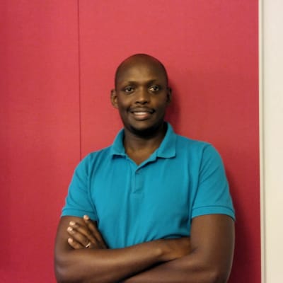Morris Mugambage är uppvuxen i Uganda och Rwanda men bor sedan sex år i Vasa.