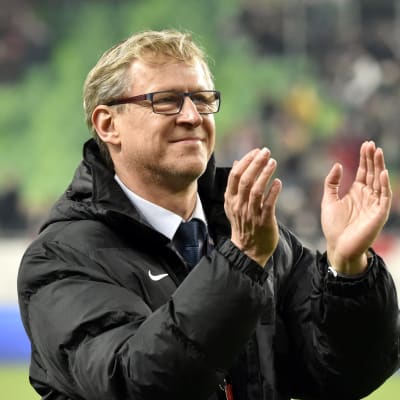 Markku Kanerva är chefstränare för herrlandslaget.