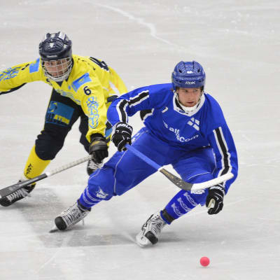Rolf Larsson finns med i Antti Parviainens trupp.