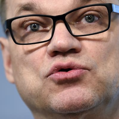 Statsminister Juha Sipilä i närbild.