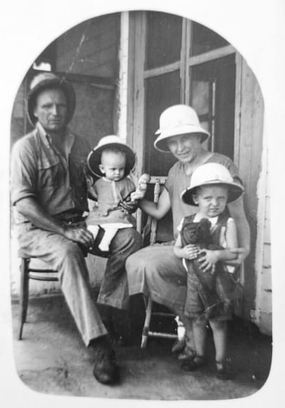 Familjen Andersson. Viktor, Wava, Essi och Nisse i Belgiska Kongo på 1930-talet