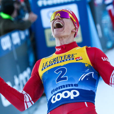 Venäläinen Aleksandr Bolshunov on tuonut miesten hiihtoon väriä, joka on loistanut poissaolollaan etenkin yhteislähtömuotoisissa kilpailuissa.