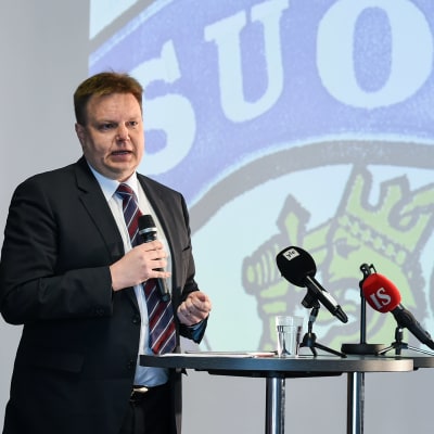 Harri Nummela leder hockeyförbundet.