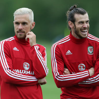 Aaron Ramsey och Gareth Bale.