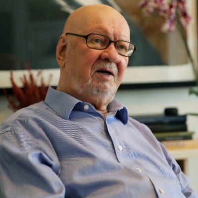Jaakko Iloniemi, minister och veterandiplomat