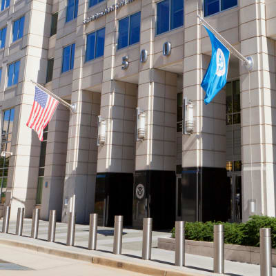Ministeriet för hemlandets säkerhet i Washington är ett av minst tre amerikanska ministerier som har utsatts för dataspionage.