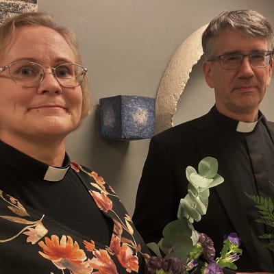 Terhi Kaira ja Matti Salomäki etenivät piispanvaalissa toiselle kierrokselle. 
