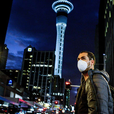 Auckland Uusi-Seelanti, mies maskissa