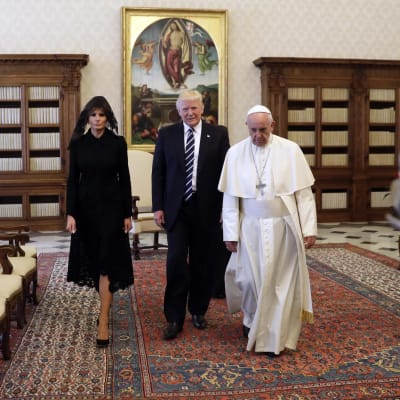 Paret Trump besöker Vatikanen