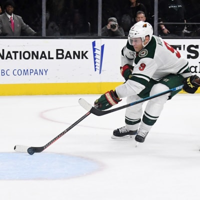 Mikko Koivu gör mål i tom bur