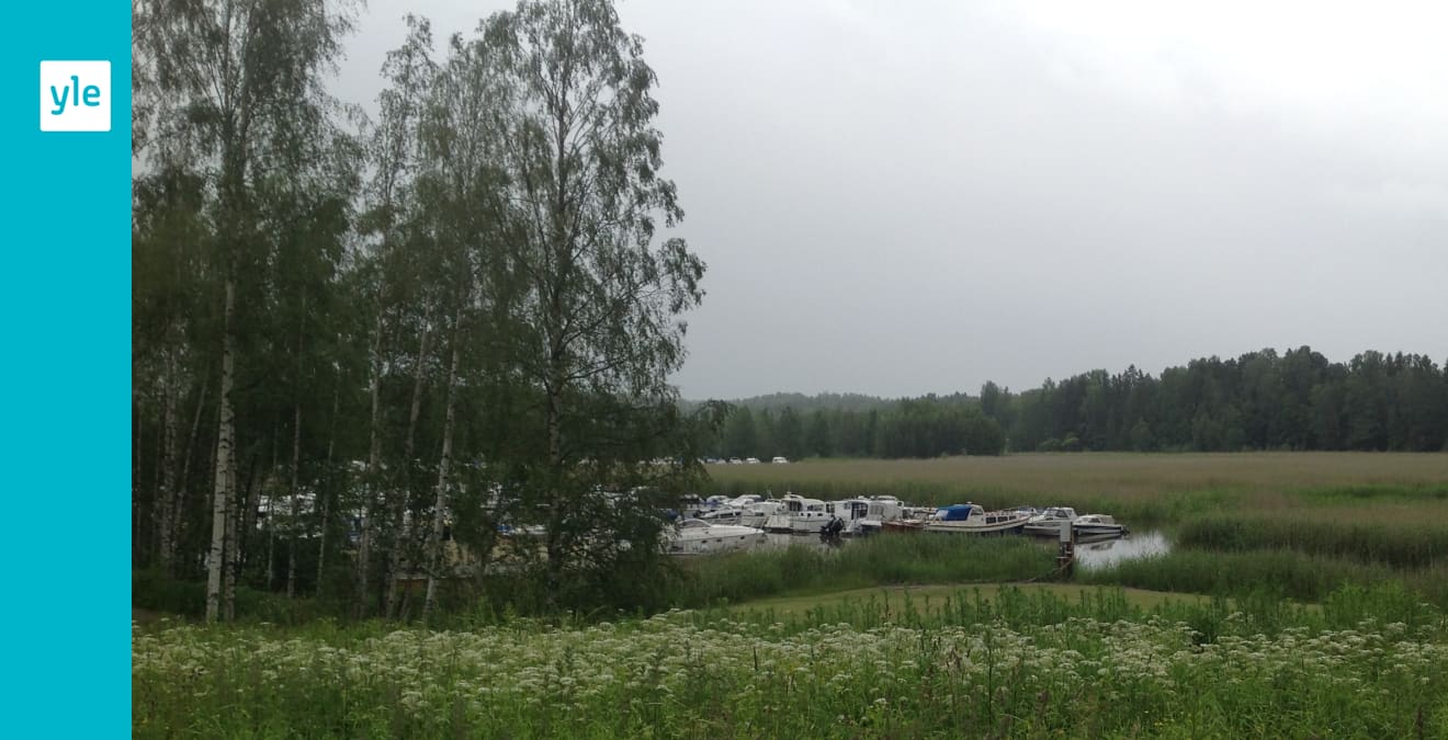 Simning r Igen Till tet P Badstranden Vid Joensuun Tila I Sibbo 