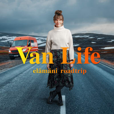 Van Life – Elämäni Roadtrip -sarjan Aino Huilaja tunturimaisemissa.