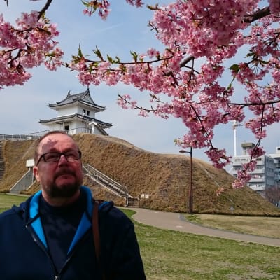 Juha Wirekoski on kiinnostunut japanilaisesta kulttuurista. Japanin Utsunomiyassa kirsikkapuut kukkivat tänä vuonna jo maaliskuussa.