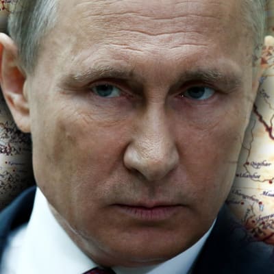 Putin framför en karta av centralasien